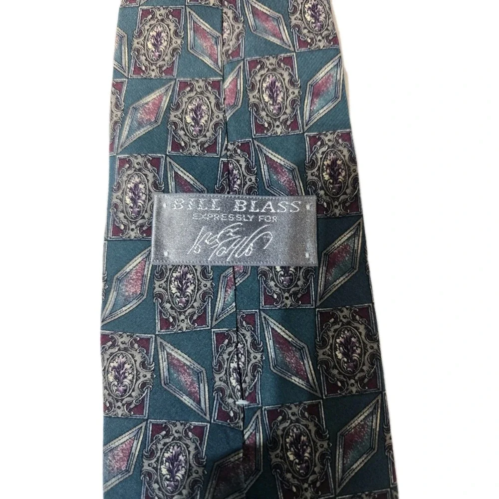 Vintage‎ Bill Blass Paisley 100% Silk Tie Floral Squares